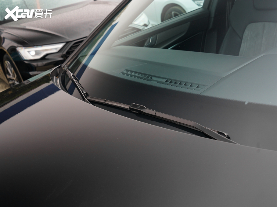 2022?yun)WA6L 45 TFSI quattro (dng)