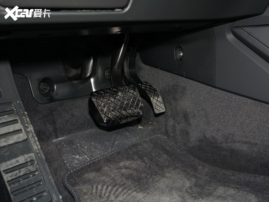 2022WA6L 45 TFSI quattro Ӹ