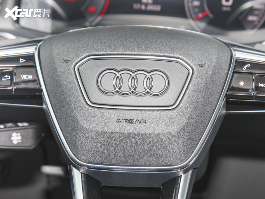 2022?yun)WA6L 45 TFSI x