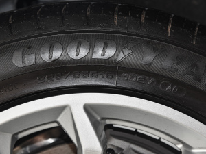 202240 TFSI A ݆̥ߴ