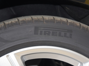 202255 TFSI quattro  ݆̥Ʒ