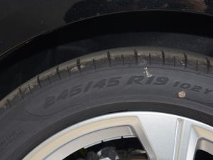 202255 TFSI quattro  ݆̥ߴ