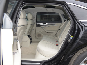 202255 TFSI quattro  ſg