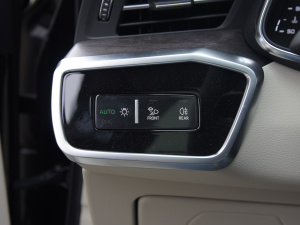 202255 TFSI quattro  п؅^