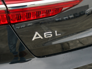 202245 TFSI quattro x (x)(ji)^