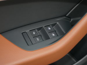 202245 TFSI quattro x ܇ƅ^(q)