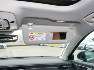 202245 TFSI quattro x ꖰ壨ң