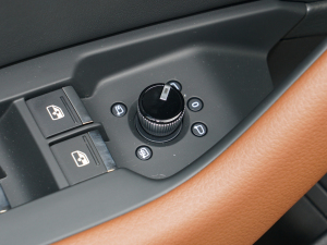 202245 TFSI quattro x п؅^(q)