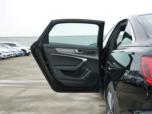 202240 TFSI A(dng) ܇T