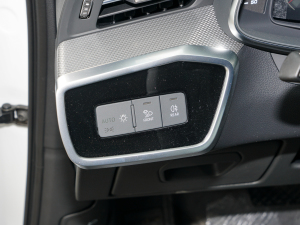 202245 TFSI xӸ п؅^