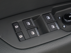 202245 TFSI xӸ п؅^