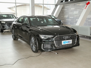 202255 TFSI quattro (dng) ǰ45
