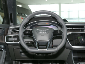 202255 TFSI quattro Ӹ P