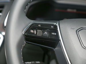 202255 TFSI quattro Ӹ п؅^