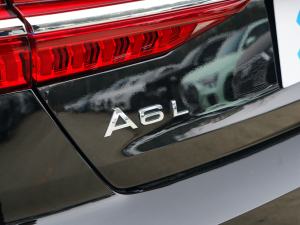 202245 TFSI quattro Ӹ (ji)^