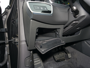 202245 TFSI quattro Ӹ g