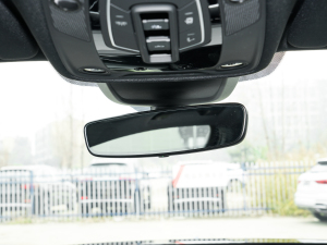 202245 TFSI quattro (dng) ܇(ni)ҕR