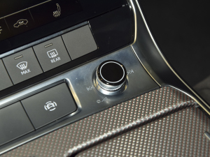 202255 TFSI quattro ŞӸ {