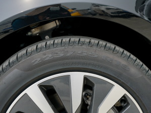 202245 TFSI x ݆̥ߴ