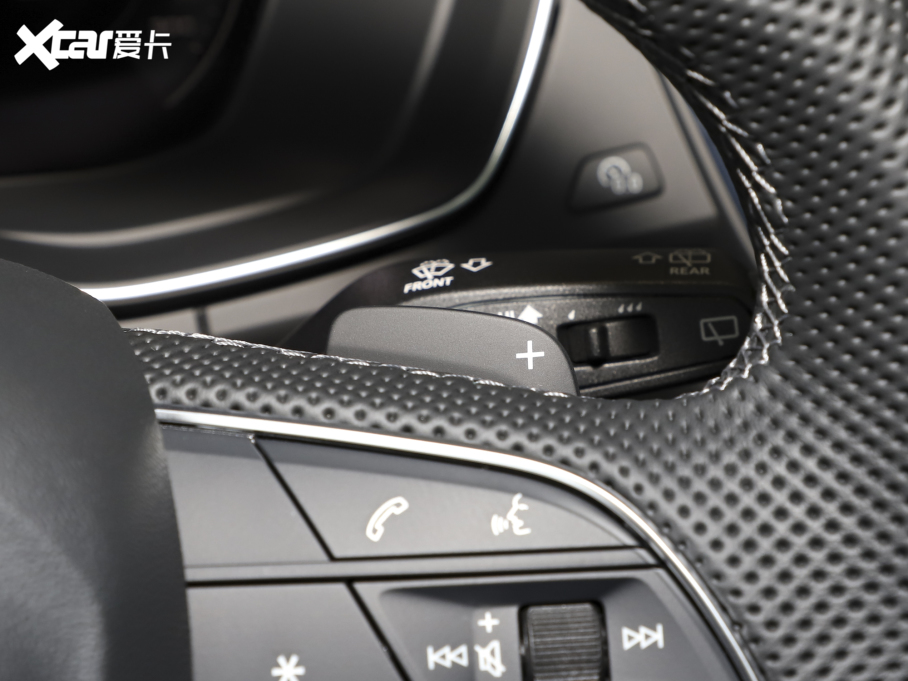 2022��W��Q5L Sportback 40 TFSI ���A��