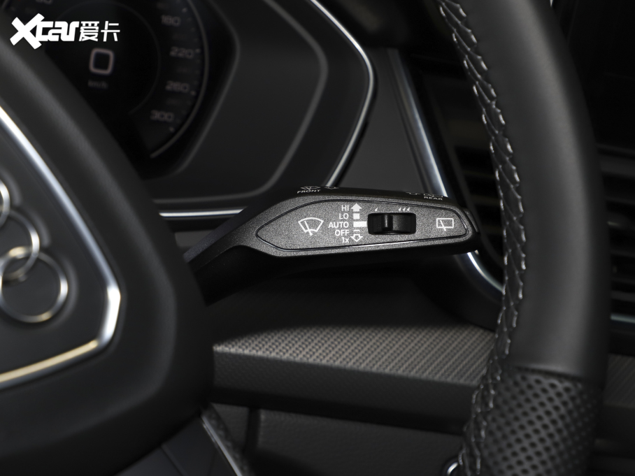 2022?yun)WQ5L Sportback 40 TFSI A