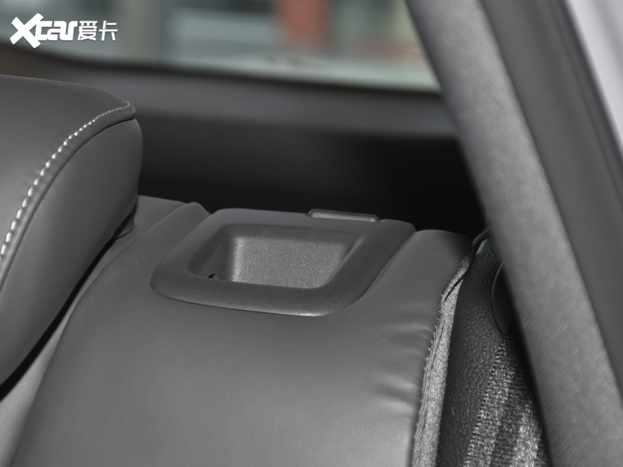 2022?yun)WQ5L Sportback 45 TFSI x