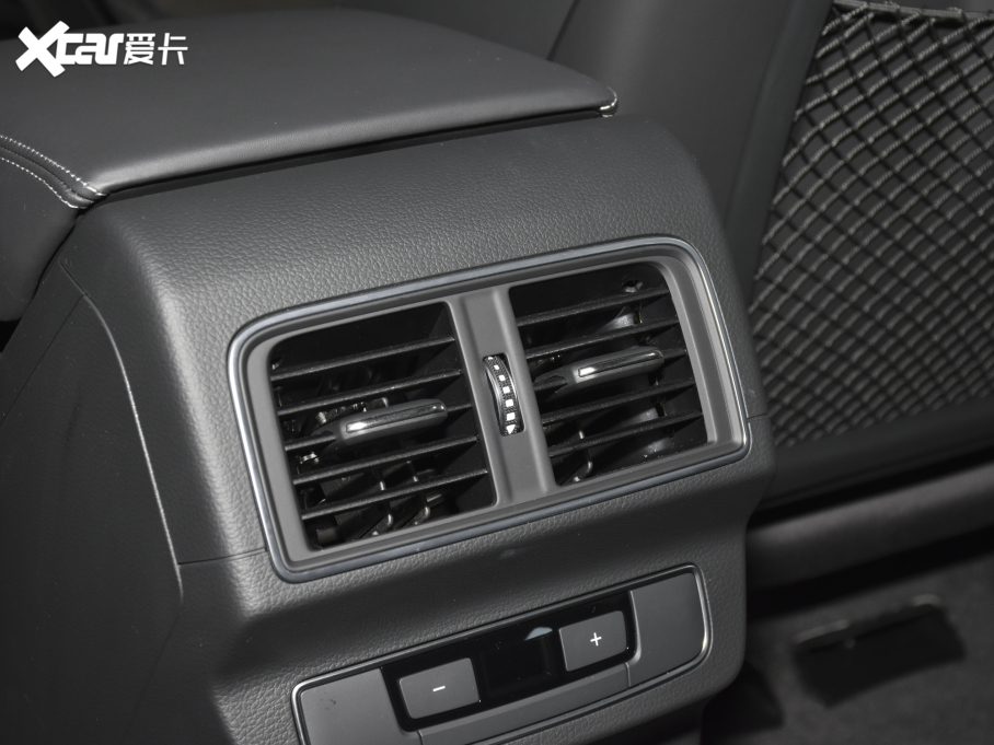 2022WQ5L Sportback 45 TFSI x