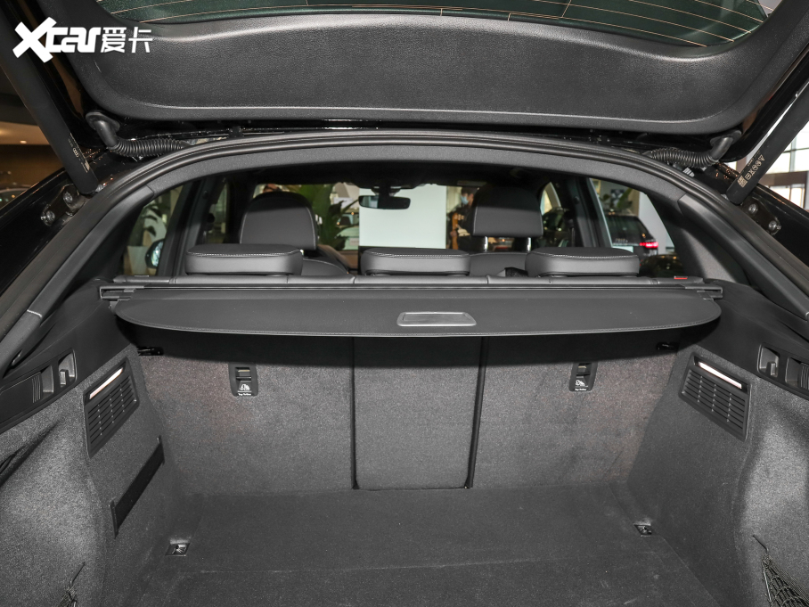 2022WQ5L Sportback 40 TFSI r