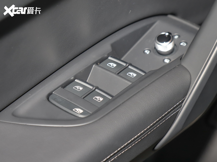 2022WQ5L Sportback 40 TFSI r