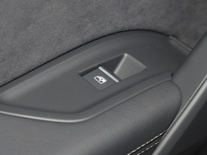 202240 TFSI A ܇ƅ^(q)