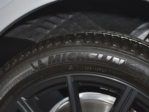 202245 TFSI x ݆̥Ʒ