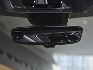 202245 TFSI x ܇(ni)ҕR