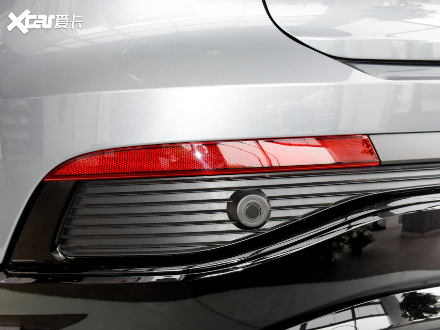 2022WQ4 e-tron 40 e-tron 