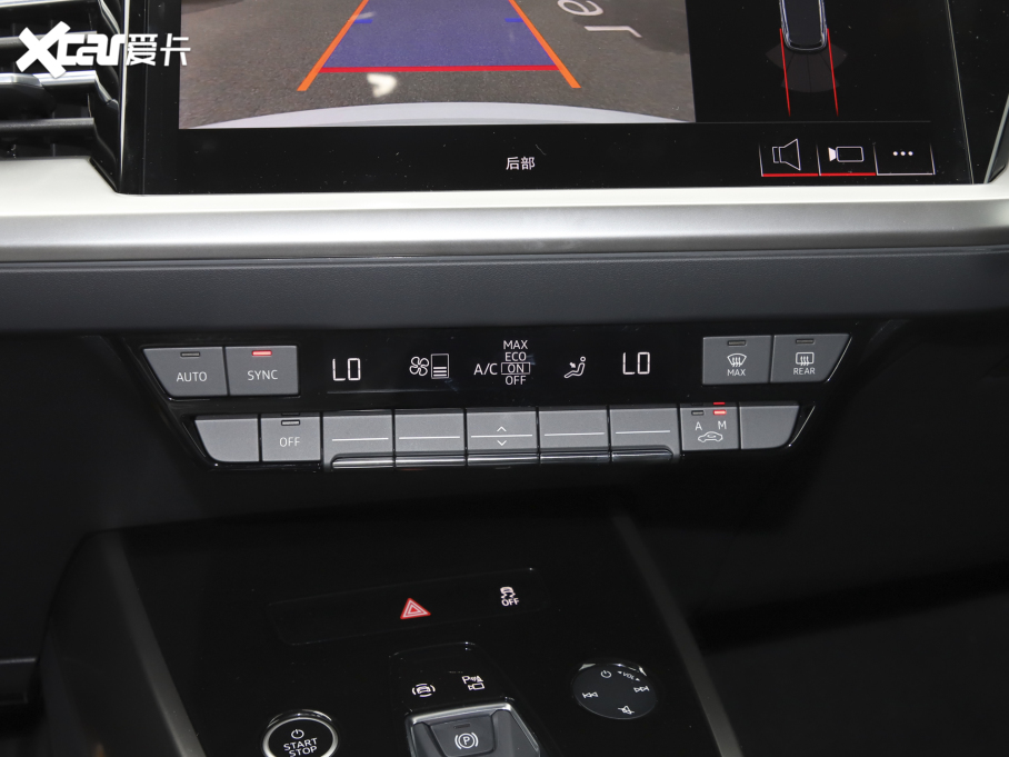 2022WQ4 e-tron 40 e-tron (chung)а