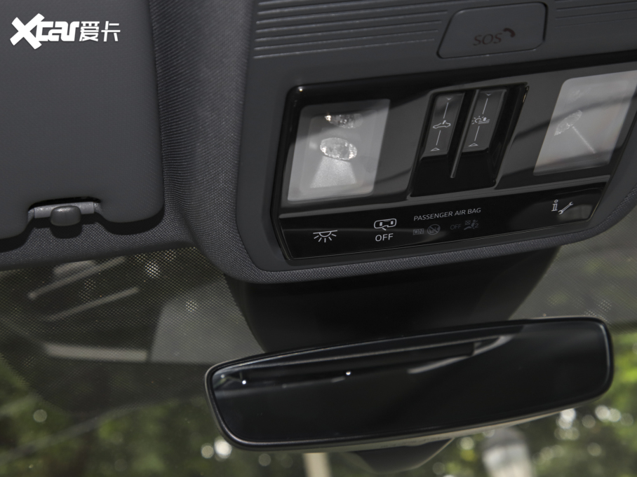 2022WQ4 e-tron 40 e-tron (chung)а