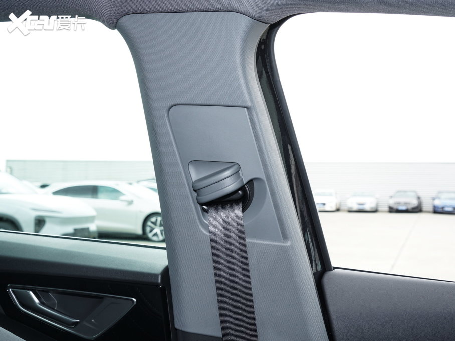 2022WQ4 e-tron 40 e-tron 