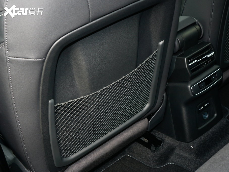 2022WQ4 e-tron 40 e-tron 