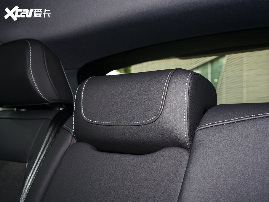 2022WQ4 e-tron 40 e-tron 