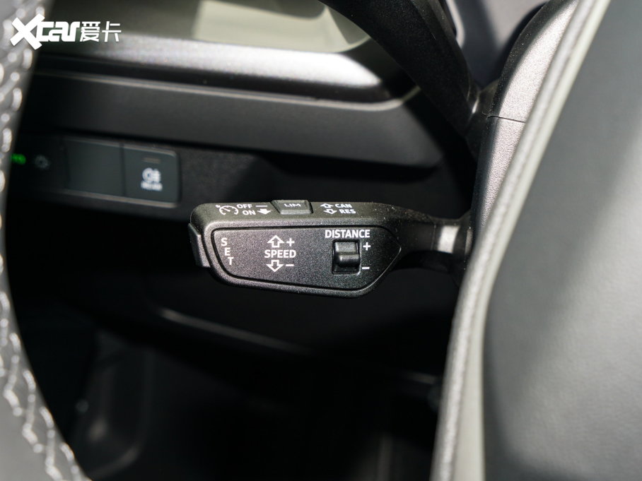 2022WQ4 e-tron 40 e-tron 