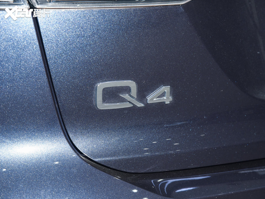 2022WQ4 e-tron 50 e-tron quattro (chung)