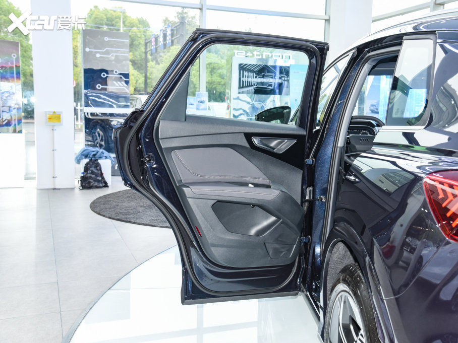 2022?yun)WQ4 e-tron 50 e-tron quattro (chung)