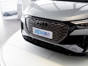 202240 e-tron  (ji)^