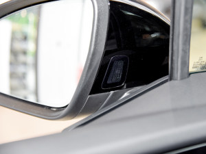 202240 e-tron  (ji)^