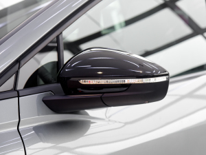 202240 e-tron  (ji)^