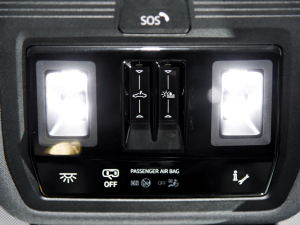 202240 e-tron  п؅^