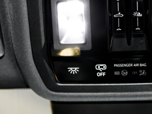 202240 e-tron  п؅^