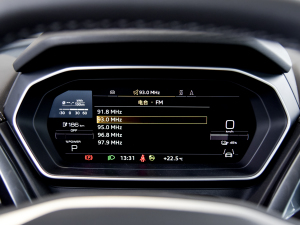 202240 e-tron  п؅^