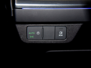 202240 e-tron  п؅^