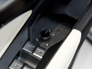 202240 e-tron  п؅^