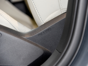 202240 e-tron  п؅^